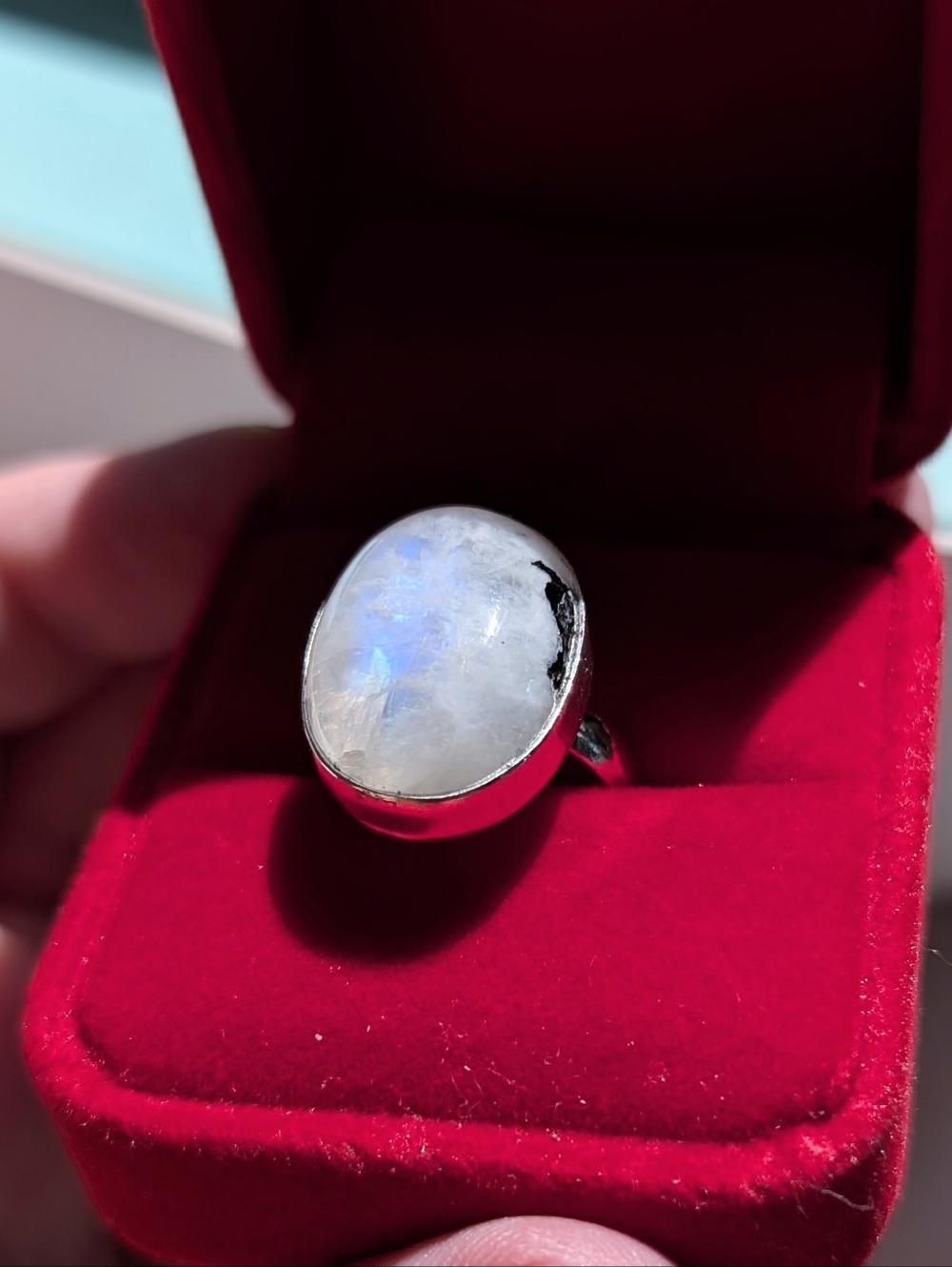 Vintage Handmade Genuine Moonstone With Blue 💙 Flash In Sterling Silver Size 7